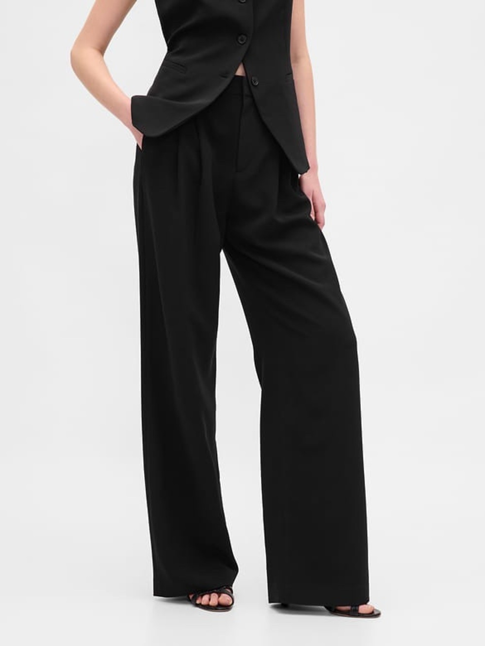 NEW GAP Women’s 365 High Rise Pleated Trousers Wide Leg Pants Black Size 6